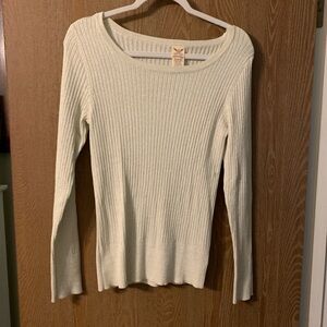 Faded Glory cream with gold threading long sleeve